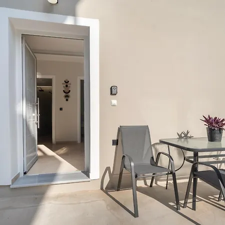 Appartement Papanikolis *
