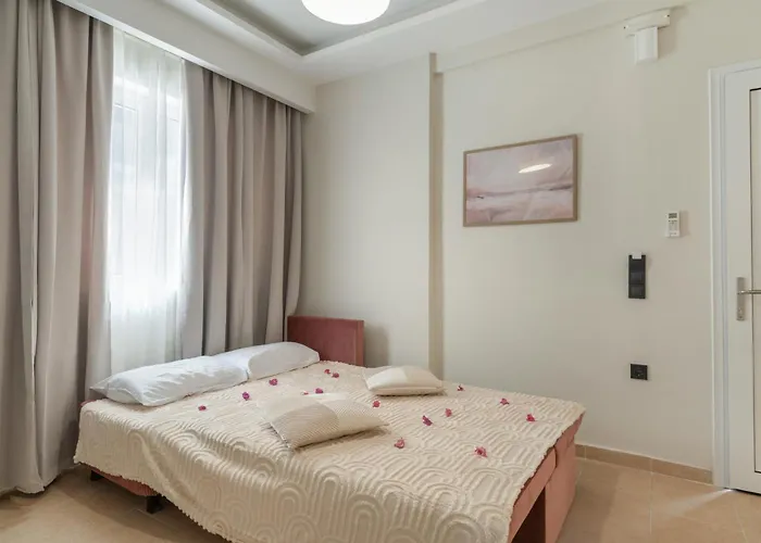 Papanikolis Апартаменты *